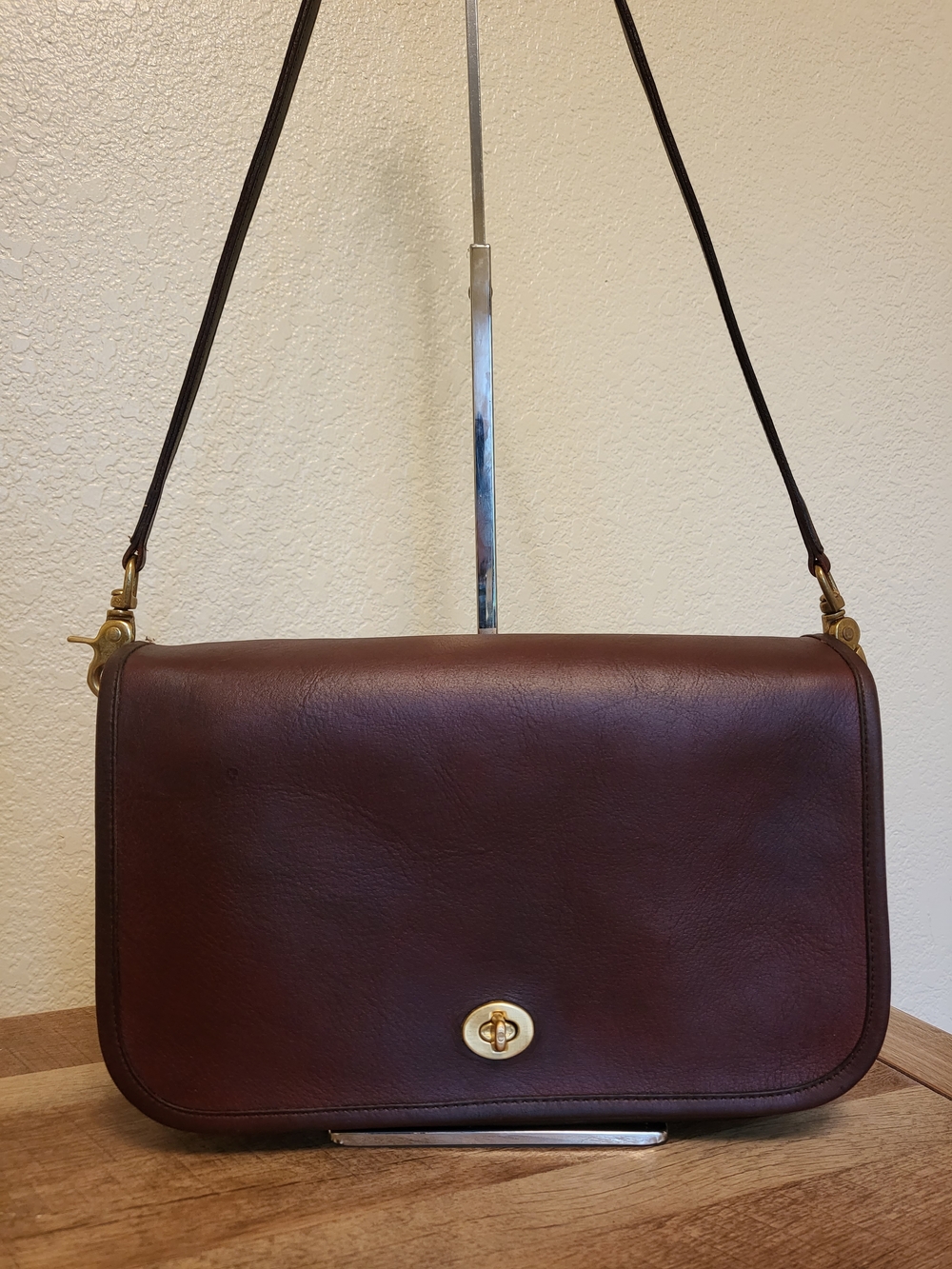 Vintage Coach Covertable Clutch NYC Burgundy - Picture 5 of 6